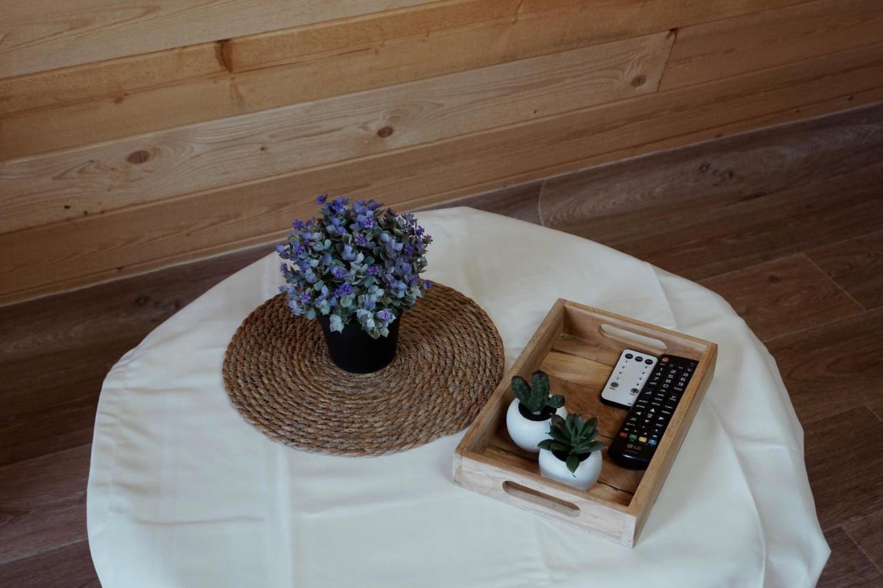Le Chalet Tipi Avec Jacuzzi Et Jardin Troyes Exteriör bild