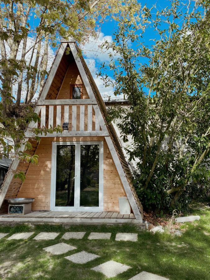Le Chalet Tipi Avec Jacuzzi Et Jardin Troyes Exteriör bild